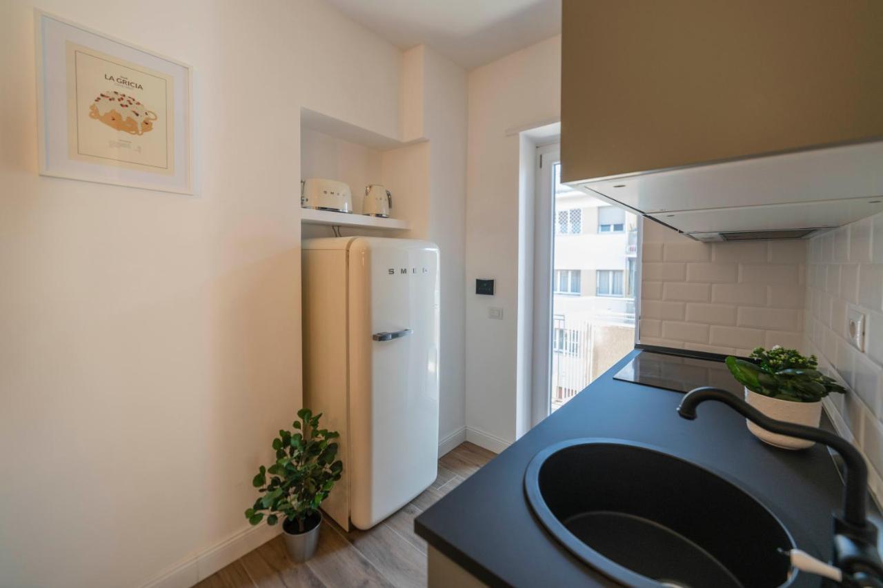 Vintage Cipro Apartment Rome Extérieur photo